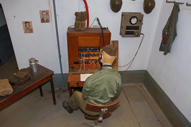 Communication, Fort Eben Emael, Specials