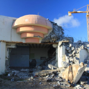 Partly demolished M 170 casemate of Batterie Locqueltas near Larmor Plage. (Photo: Olsen)
